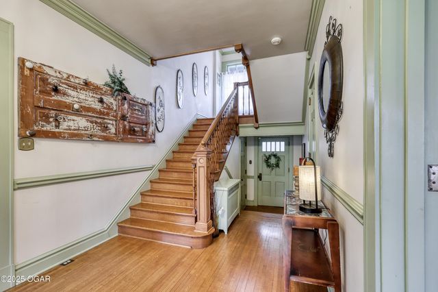 2736 E 15th Street, Joplin, MO 64801