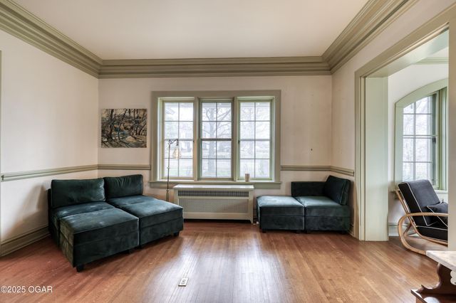 2736 E 15th Street, Joplin, MO 64801