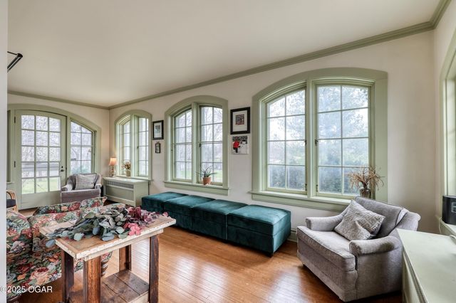 2736 E 15th Street, Joplin, MO 64801