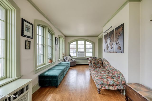 2736 E 15th Street, Joplin, MO 64801