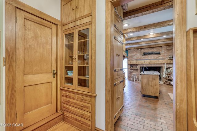 2736 E 15th Street, Joplin, MO 64801