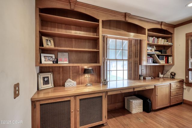 2736 E 15th Street, Joplin, MO 64801