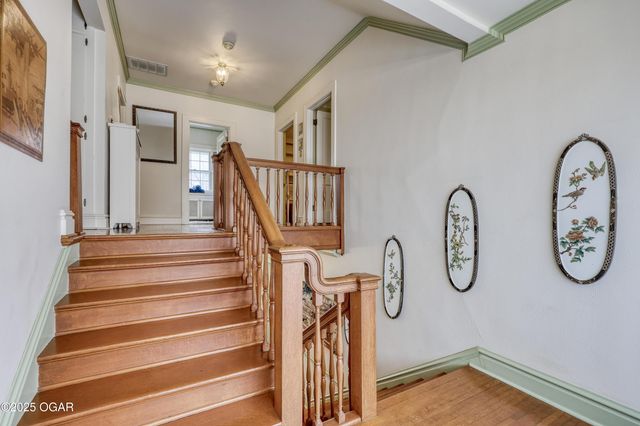 2736 E 15th Street, Joplin, MO 64801