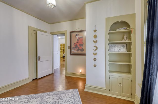 2736 E 15th Street, Joplin, MO 64801