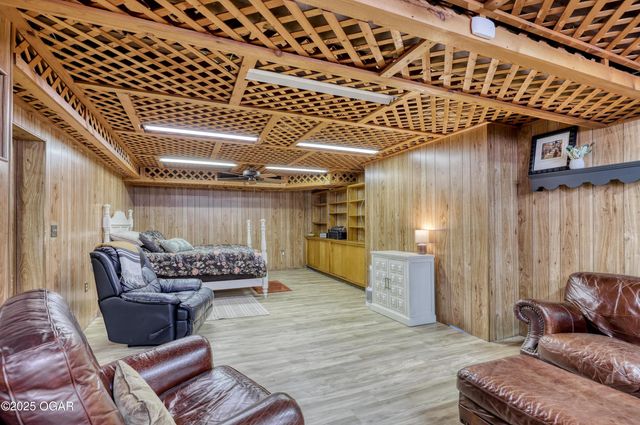 2736 E 15th Street, Joplin, MO 64801