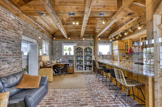 2736 E 15th Street, Joplin, MO 64801