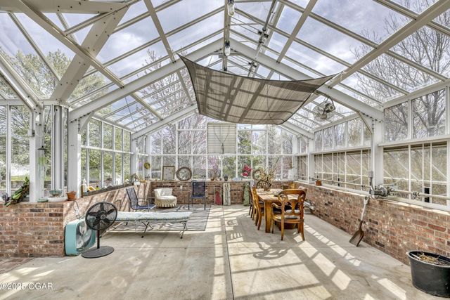 2736 E 15th Street, Joplin, MO 64801