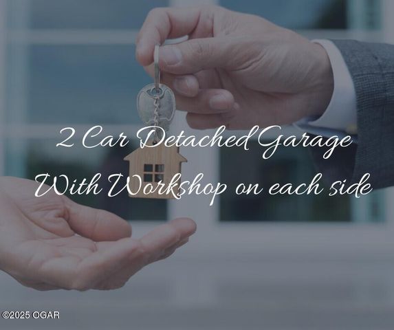 2736 E 15th Street, Joplin, MO 64801