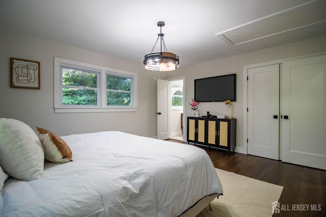 22 Agate Road, East Brunswick, NJ 08816