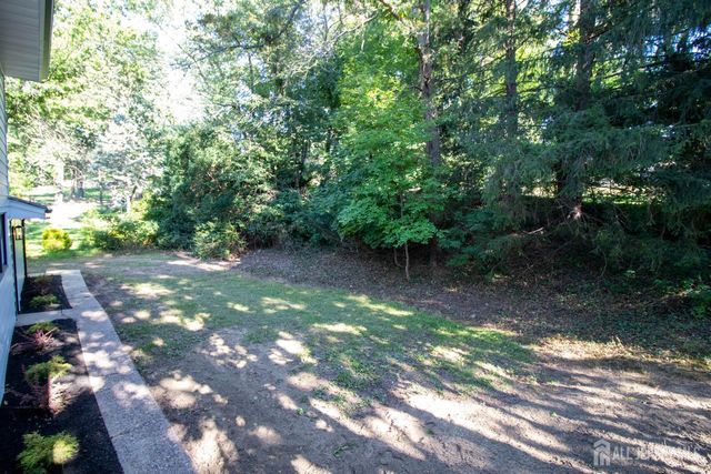 22 Agate Road, East Brunswick, NJ 08816