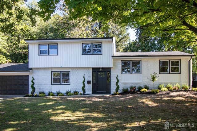 22 Agate Road, East Brunswick, NJ 08816