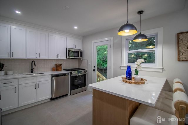 22 Agate Road, East Brunswick, NJ 08816