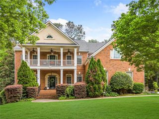 940 Kinghorn NW Drive, Kennesaw, GA 30152