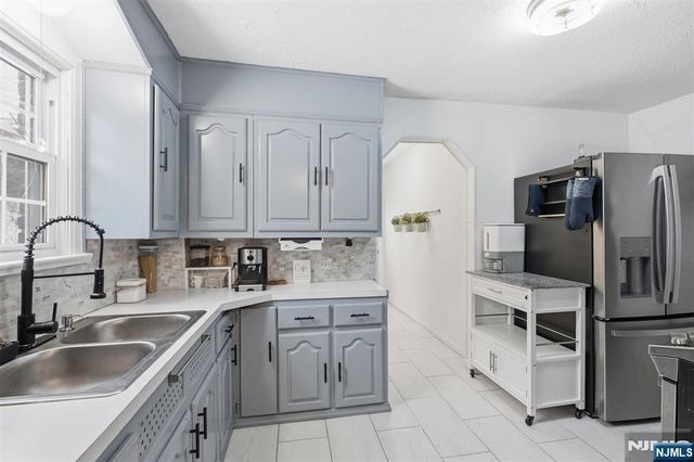 86 Knapp Place, Englewood, NJ 07631