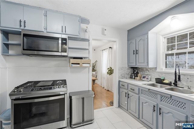 86 Knapp Place, Englewood, NJ 07631