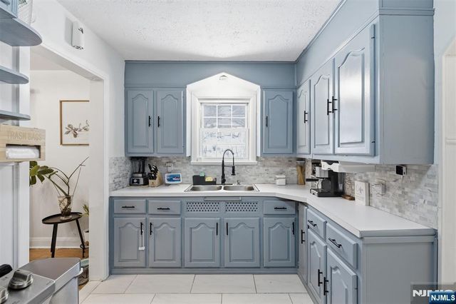 86 Knapp Place, Englewood, NJ 07631