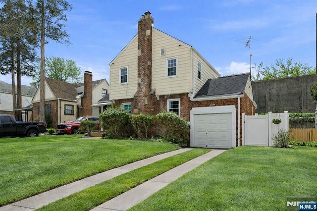 86 Knapp Place, Englewood, NJ 07631