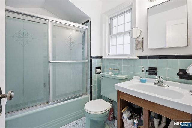 86 Knapp Place, Englewood, NJ 07631