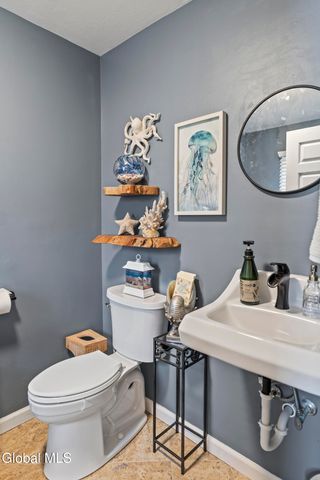 15 Stirrup Drive, East Greenbush, NY 12061