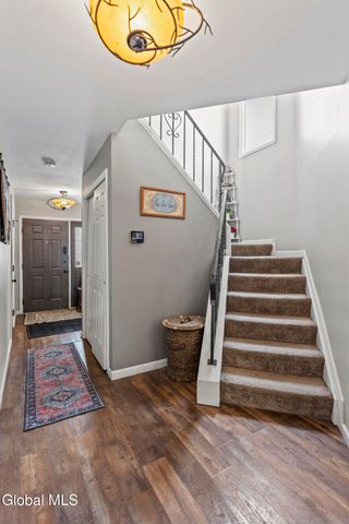 15 Stirrup Drive, East Greenbush, NY 12061