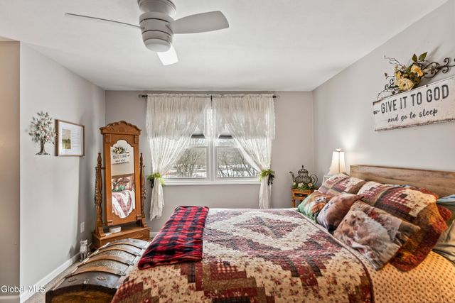 15 Stirrup Drive, East Greenbush, NY 12061