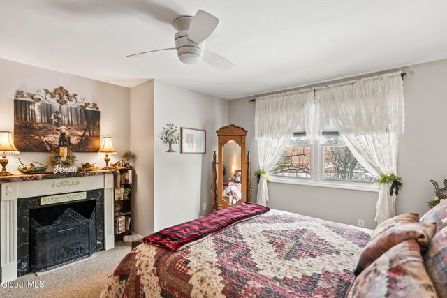 15 Stirrup Drive, East Greenbush, NY 12061