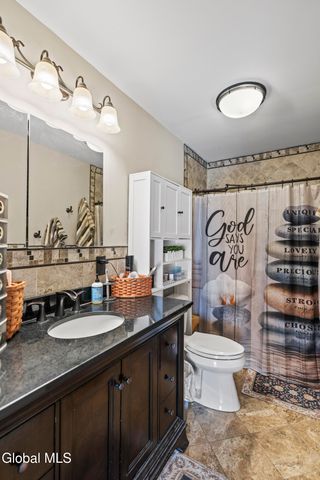 15 Stirrup Drive, East Greenbush, NY 12061