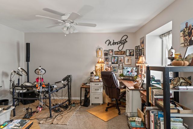 15 Stirrup Drive, East Greenbush, NY 12061