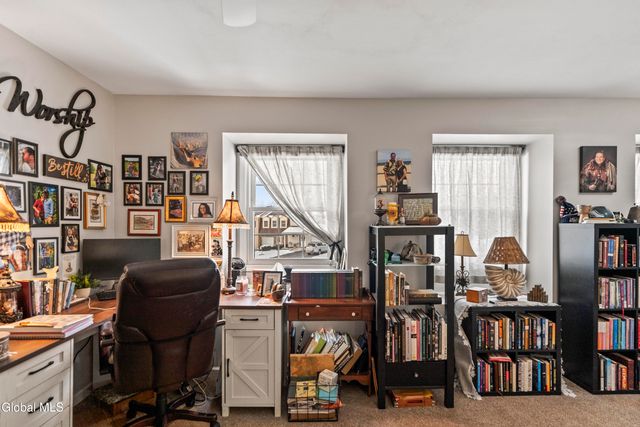 15 Stirrup Drive, East Greenbush, NY 12061