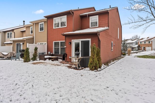 15 Stirrup Drive, East Greenbush, NY 12061