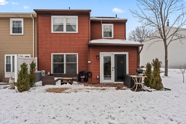 15 Stirrup Drive, East Greenbush, NY 12061