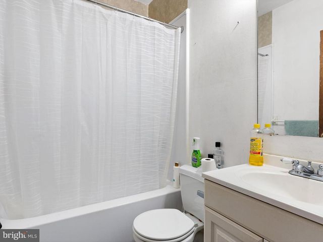 831 WINDSOR ST, Wilmington, DE 19801