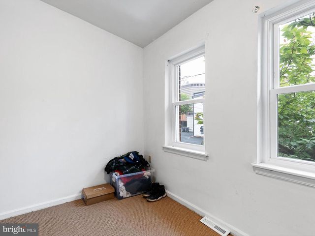 831 WINDSOR ST, Wilmington, DE 19801