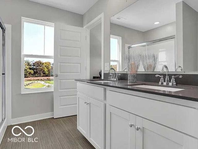 15243 Farrington Way, Fishers, IN 46037