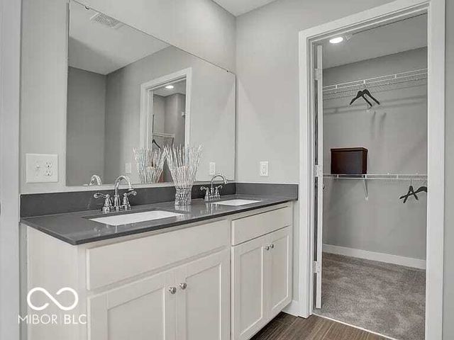 15243 Farrington Way, Fishers, IN 46037
