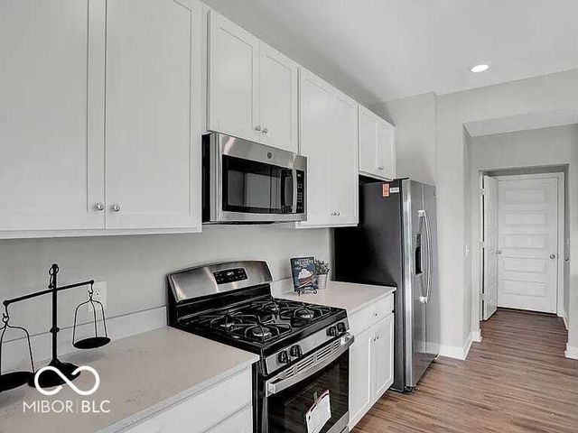 15243 Farrington Way, Fishers, IN 46037
