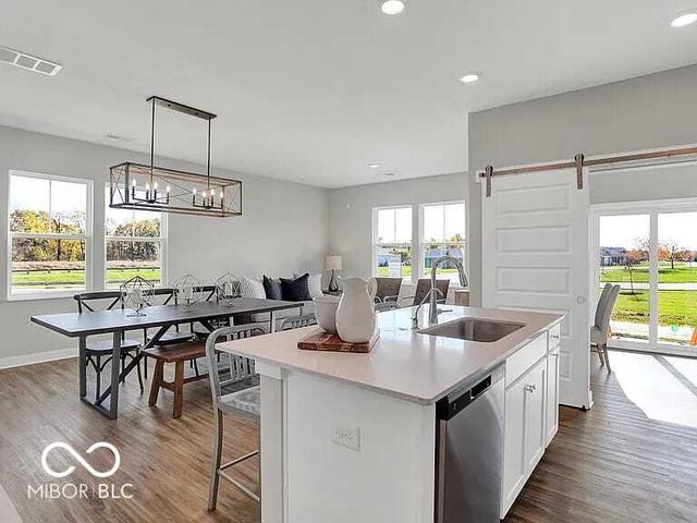 15243 Farrington Way, Fishers, IN 46037