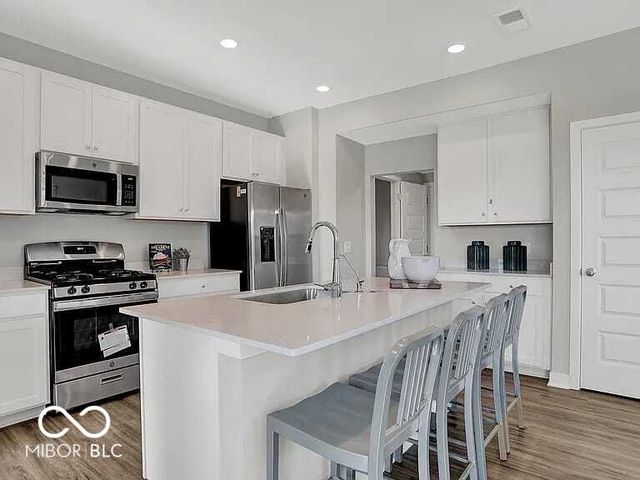 15243 Farrington Way, Fishers, IN 46037