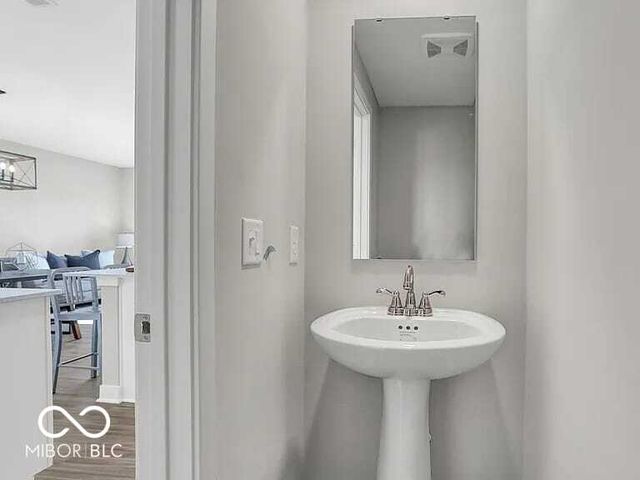 15243 Farrington Way, Fishers, IN 46037
