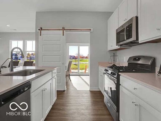 15243 Farrington Way, Fishers, IN 46037