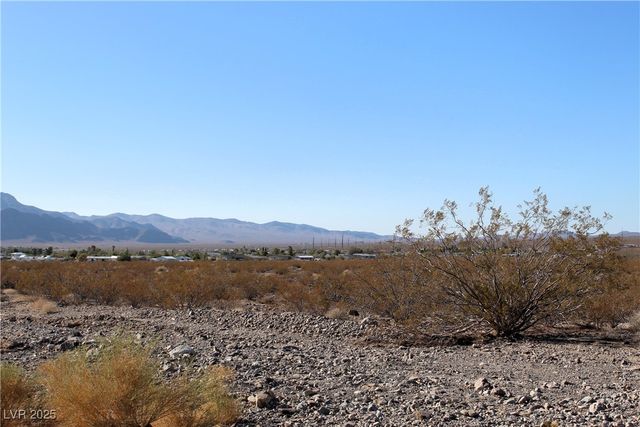 1130 East Harris Farm Road, Pahrump, NV 89060