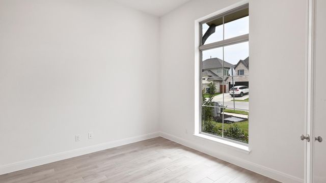 702 Bay Breeze DR, Kyle, TX 78640