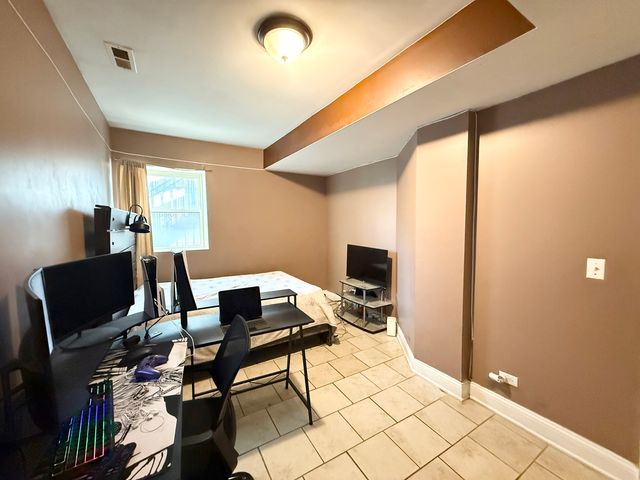 6035 S St Lawrence Avenue GS, Chicago, IL 60637