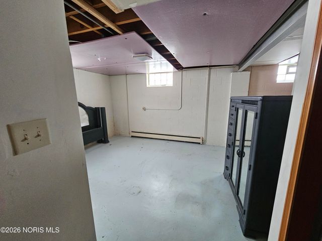 1826 Reva Drive, Northwood, OH 43619