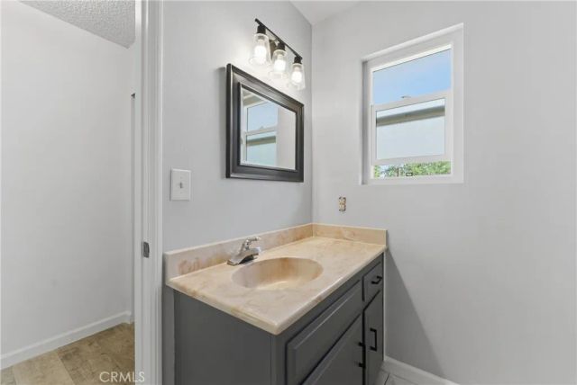 766 Robert Drive, Hemet, CA 92543