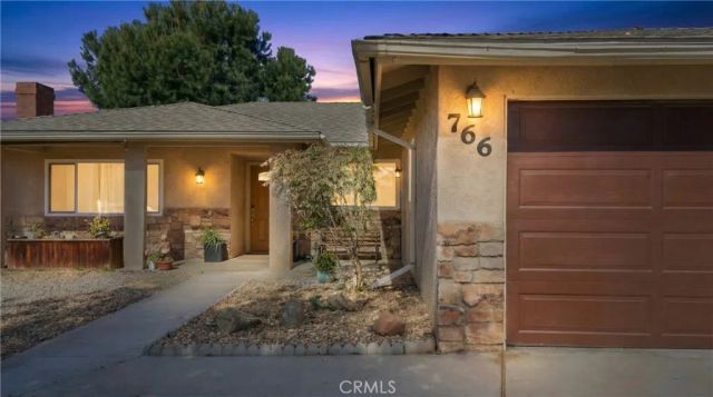 766 Robert Drive, Hemet, CA 92543