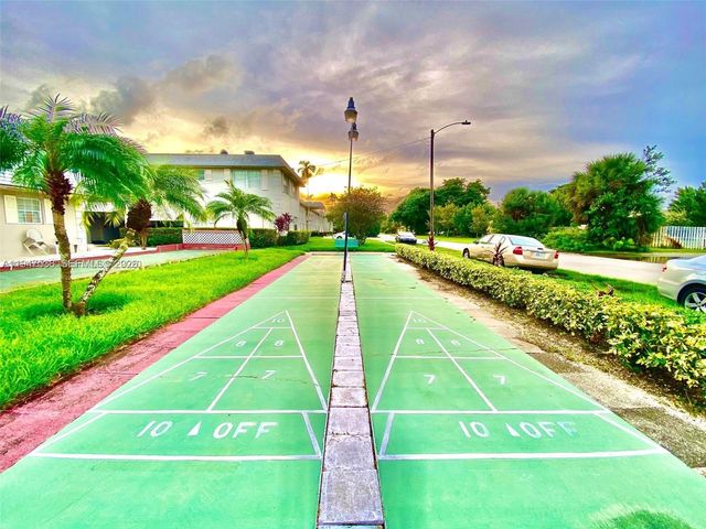 1520 Mckinley St 216E, Hollywood, FL 33020