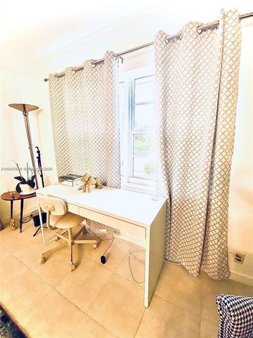 1520 Mckinley St 216E, Hollywood, FL 33020