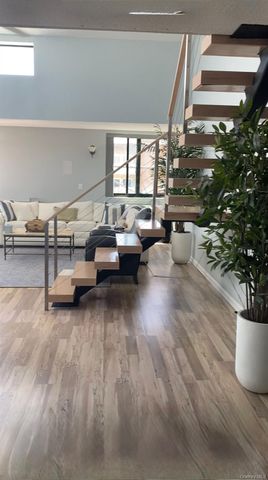 750 West Broadway 5Q, Long Beach, NY 11561