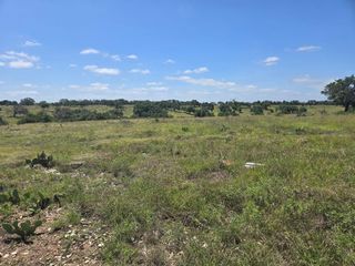 79 Cattlemans Crossing Dr # 79, Kerrville, TX 78028